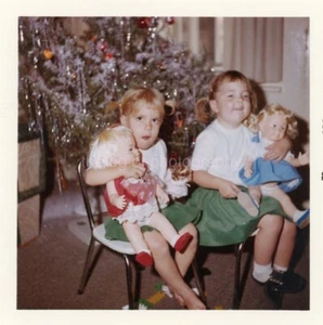FOTO ENCONTRADA AMERICAN KIDS Color Instantánea NIÑOS De Colección NIÑAS 53 LA 86 K - Imagen 1 de 1