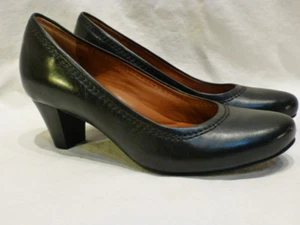 Zapatos de salón clásicos de cuero negro Clarks tacón alto Slip Rana para mujer 6,5 millones $150 - Imagen 1 de 11