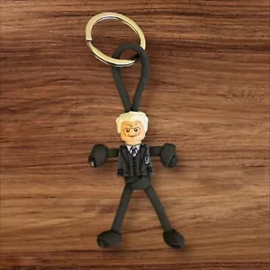 Cabincord Papa (Stranger Things) Paracord Keychain - HAND MADE IN UK - Picture 1 of 2