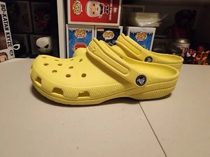 Crocs Unisex-Adult Classic Clogs Lemon Mens 7 Womens 9 - Picture 1 of 7