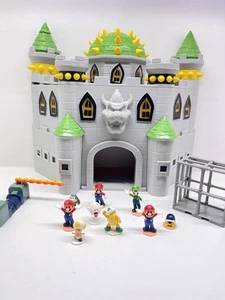 Nintendo Jakks Super Mario Deluxe Bowser Castle Playset E Figure Suono Funzionante - Foto 1 di 4