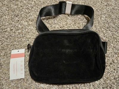 UNNI Everyday Black Solid Color Cross Body Mini Belt Bag Fanny Pack NWT - Image 1 of 4