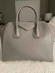 givenchy bag antigona medium  - Picture 1 of 8