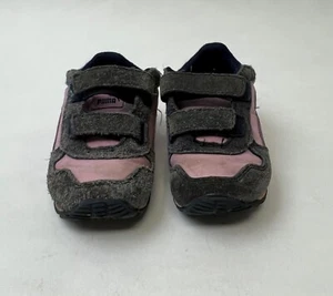 PUMA Toddler Little Kid Unisex Sneakers Size 9C Grey Pink Retail $45 Used - Picture 1 of 4