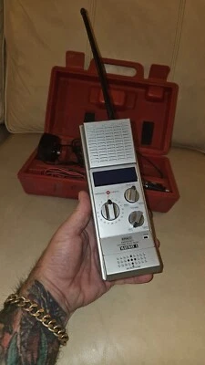 Vintage Kraco Mayday 1 Emergency 2-way 40 channel CB Radio Tested - Image 1 of 3