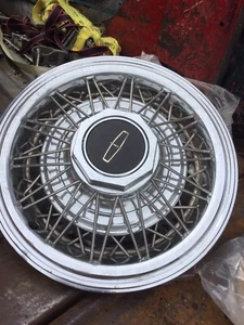 X1 NOS 78 79 80 81 82 Lincoln Town Car Hubcap Rim Wire Wheel Cover W/ Ctr Cap 15 - Picture 1 of 13