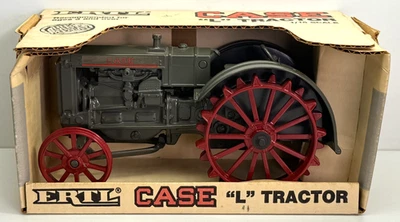 ERTL - Case L tractor w/Steel Wheels - 1:16 scale - Image 1 of 3