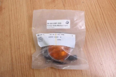 Желтый габаритный фонарь 2005 BMW R1150R NO 99000001026 - Изображение 1 из 4