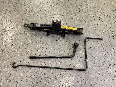 2005-2011 TOYOTA CAMRY EMERGENCY SPARE TIRE JACK LIFT WITH TOOLS OEM (SET OF3) - Image 1 of 4