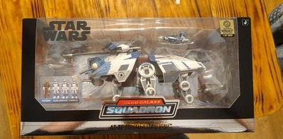 Star Wars Micro Galaxy Squadron - AT-TE - 104º Batallón de Plo Koon - Edición Bóveda.  Foto 1 de 4