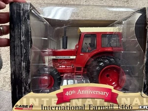 1/16 Ertl International 1466 Tractor 40th Anniversary Edition - Bild 1 von 7