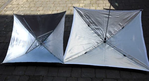 A PAIR OF SQUARE STUDIO FLASH BROLLIES 40ins (102cm) & 30ins (77cm) - Picture 1 of 3