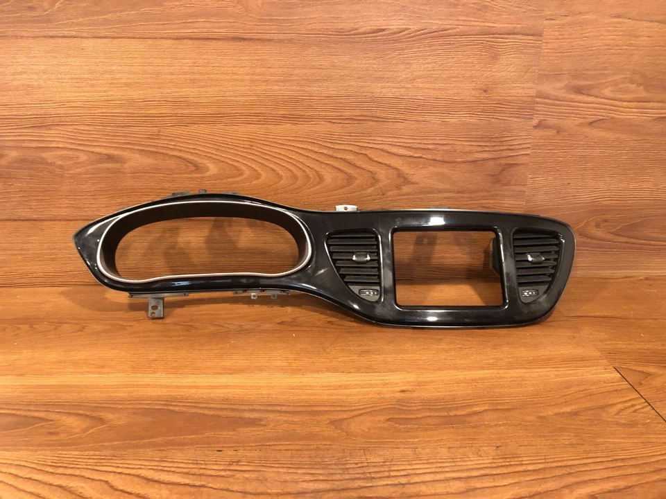 2013-2016 道奇 DART SPEEDOMETER 集群屏幕 DASH TRIM BEZEL 面板黑色原始设备制造商 — 第 1/4 张图片