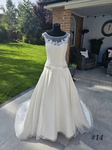 Ball Gown / A-line wedding Bridal dress size 10 Ex Sample Sale Reduced  - Picture 1 of 6