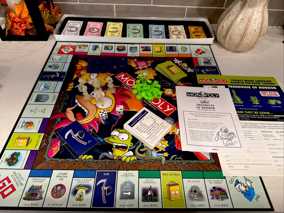 Simpsons Monopoly Treehouse Of Horror Collectors Edition-Incomplete-READ DESCRIP - Image 1 of 4