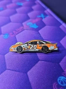 Tony Stewart #30 Home Depot Car Collector Pin - Picture 1 of 3