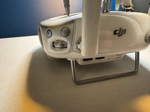 A Pair of DJI Inspire 1 controllers (2x) - GL658C - Picture 1 of 7