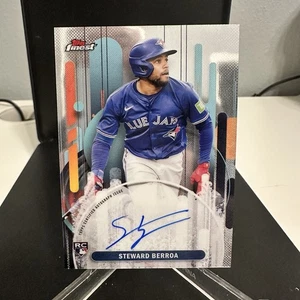 2025 Topps Finest Steward Barroa #FA-SBE Finest Autograph RC Toronto Blue Jays - Picture 1 of 3