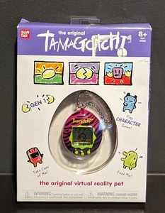Tamagotch Pink mit Zebrastreifen elektronisches Virtual Reality Haustier 1,5" Bandai Gen 1 - Bild 1 von 4