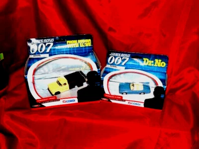 The Ultimate Bond 007 Collection Corgi Vehicles Sumbeam Alpine & Chevrolet Truck - Image 1 of 4