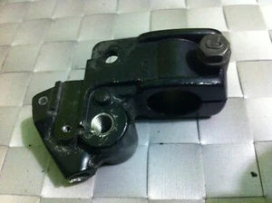 A-86 YAMAHA TZR 50 SOPORTE MANETA IZQUIERDO BRACKET BRAKE LEVER LEFT - Picture 1 of 1