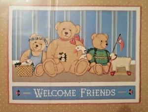 NIP Dimensions From the Heart Embroidery Kit "Bear Friends" LARGE 18x14 Welcome - Imagen 1 de 3