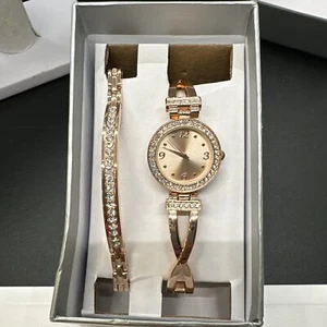 Juego de reloj y pulsera Time&True para mujer con detalles de cristal de oro rosa ¡NUEVO! - Imagen 1 de 11