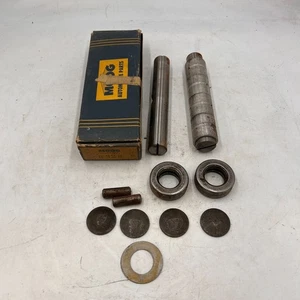 MOOG 1941-55 CHRYSLER 8 CYLINDER KING PIN SET 8328 B - Bild 1 von 10