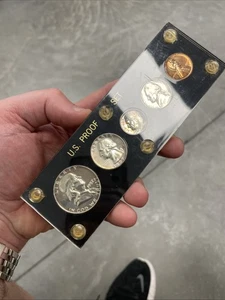 1957 US Mint Silver Proof Set in Vintage Capital Black Holder - Picture 1 of 2