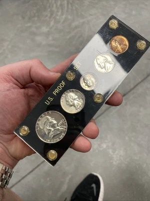 1957 US Mint Silver Proof Set in Vintage Capital Black Holder - Image 1 of 2