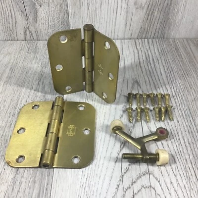 Vtg Set of Two 3.5 in HAGER USA Heavy Duty Brass Door Hinges w/Screws & Doorstop - Image 1 of 4