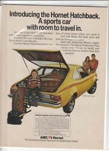 "Anuncio de revista AMC Hornet 1973 ""Un auto deportivo con espacio para viajar" - Imagen 1 de 1