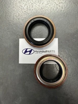 Hyundai Driveshaft Oil Seals 4311928080 4311928070 - Image 1 of 3