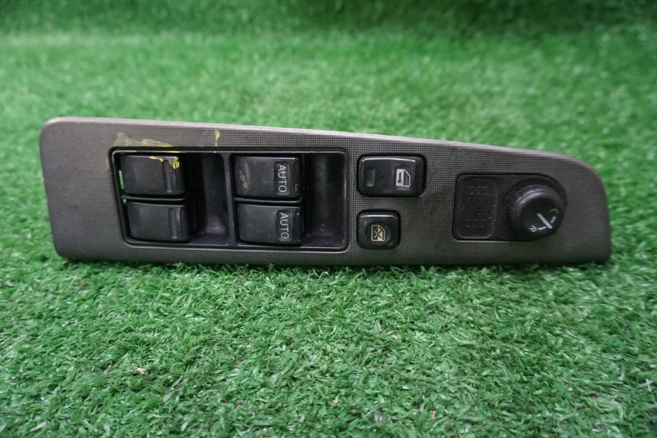 Interruptor de ventana delantera izquierda Nissan Altima 2005 2006 OEM 254018J100 Foto 1 de 4