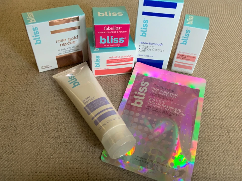 ¡GRAN OFERTA! 7 productos para el cuidado de la piel BLISS de tamaño completo.  SUPER VALOR Foto 1 de 4