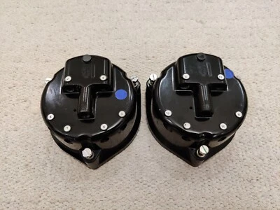 NUEVO FERRARI 250 275 330 365 400 412 512 GT V12 Testarossa TAPA DISTRIBUIDOR Par Foto 1 de 4