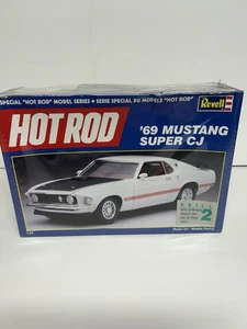 Mustang Super Cobra Jet Revell # 7121 1969 abierto kit sellado de fábrica 1/25 - Imagen 1 de 2