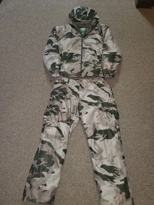 Cabelas Dry Plus Camo Chaqueta y Pantalón Aislante Foto 1 de 4