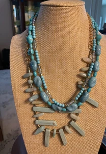 BOHO TURQUOISE & AQUA COLORED STONES LAYERED STATEMENT NECKLACE, HANGS 10" - Picture 1 of 5