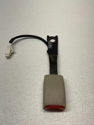 Conjunto de hebilla de cinturón de seguridad delantero derecho Toyota Avalon 2000-2004 OEM Foto 1 de 4