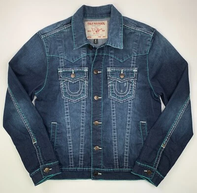 Jaqueta jeans True Religion grossa azul costura branca tamanho M caminhoneiro lavagem escura - Imagem 1 de 4