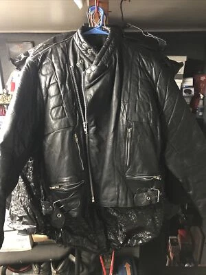 Chaqueta de cuero negra de carreras vintage talla 44 Reg hecha en EE. UU. estilo motociclista corredor Foto 1 de 4