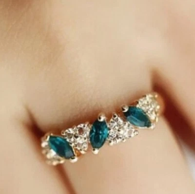 Anillo Retro Bohemia Imitación Cristal Esmeralda Tono Plata Foto 1 de 4