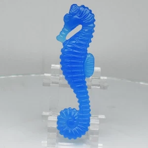 💎 18.77ct Sea Horse Carving Natural Blue Chalcedony - Handcraft, Africa Gem - Picture 1 of 5