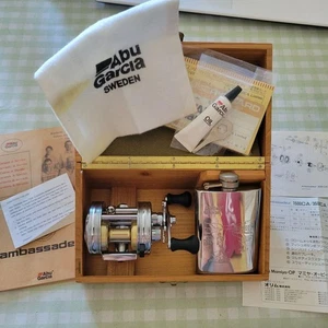 Abu Garcia Ambassadeur 3500CA Limited revisado con caja y accesorios usado - Imagen 1 de 20