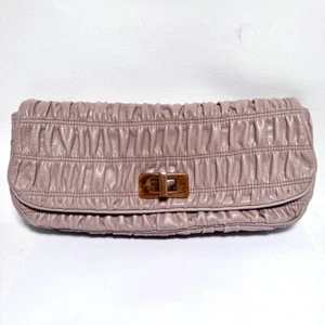 Pochette pochette vintage Prada Nappa Gaufre con ruche da polso! (WMP012168) - Foto 1 di 12