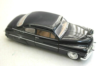 Coche diecast Mercury 1949 Motormax 1:24 réplica bañera diseño de precisión  Foto 1 de 4