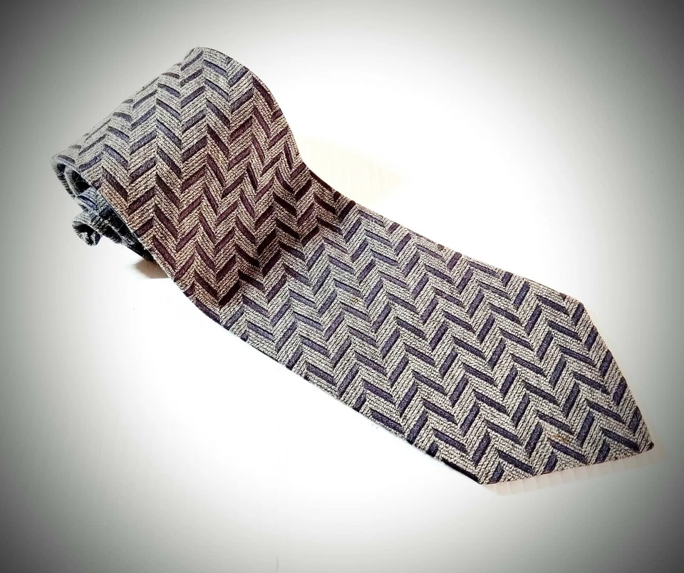 Corbata ERMENEGILDO ZEGNA Gris Grande Geométrica Lujo - 3.75" x 58" Gris Foto 1 de 4