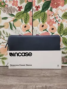 Incase Neoprene Classic Sleeve For MacBook 11" - Dolphin Gray - Picture 1 of 2