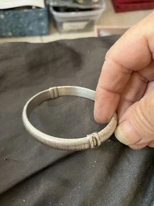 Veronese Italy Sterling Silver Textured Hinged Scanalato Bangle Bracelet 22g - Picture 1 of 6